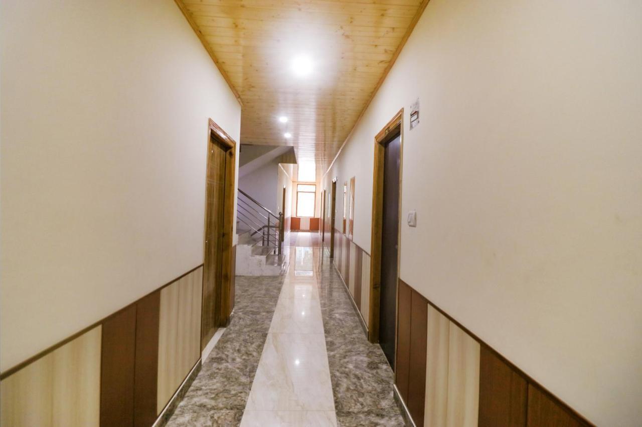 Fabhotel Castle Rock 마날리 외부 사진